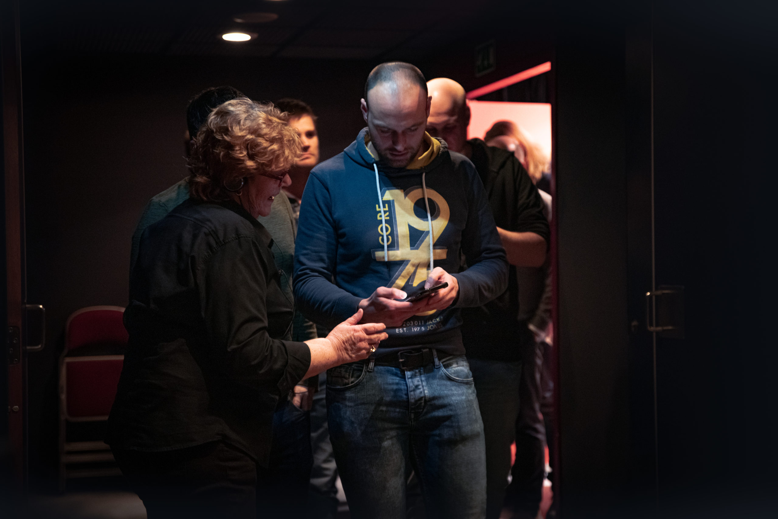 Stadstheater grote zaal bezoeker vrijwilliger medewerker